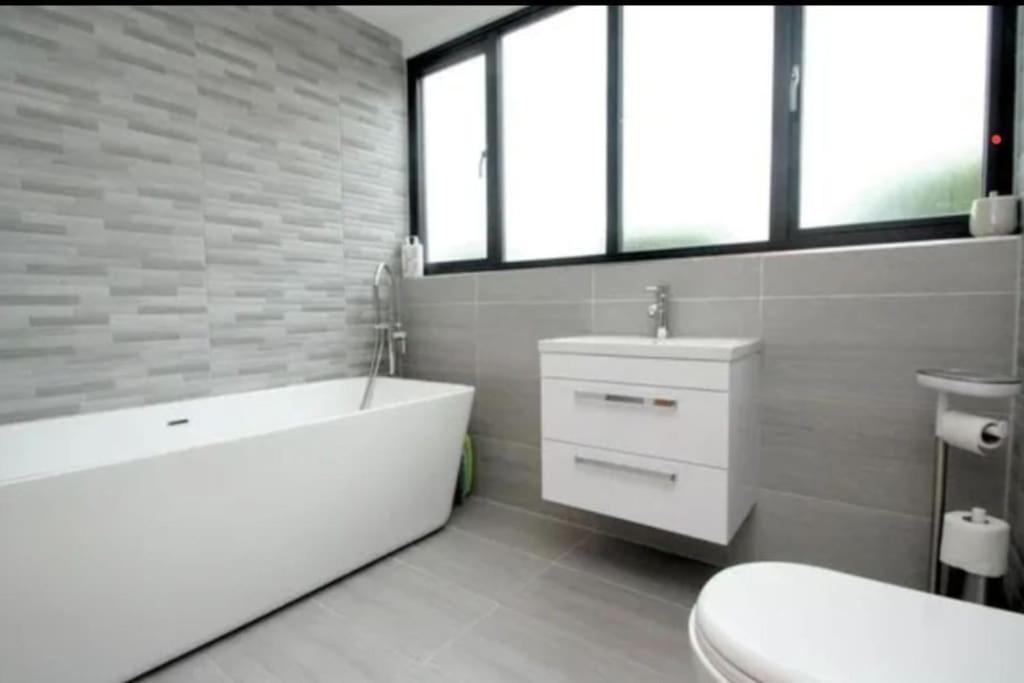 Luxury House In Solihull Exterior photo