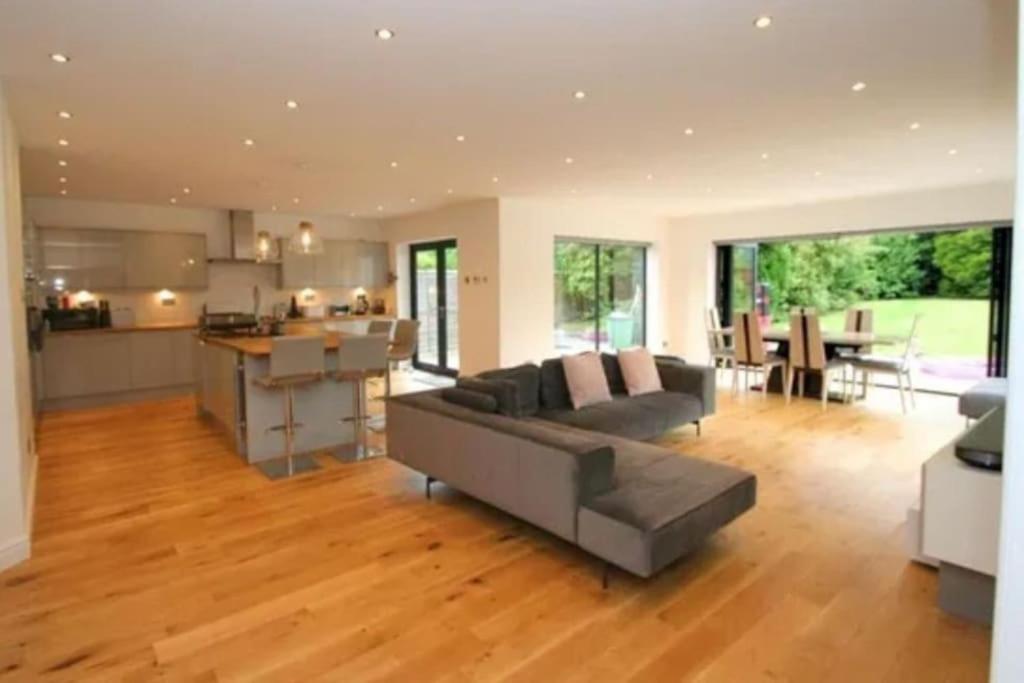 Luxury House In Solihull Exterior photo