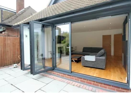 Luxury House In Solihull Exterior photo